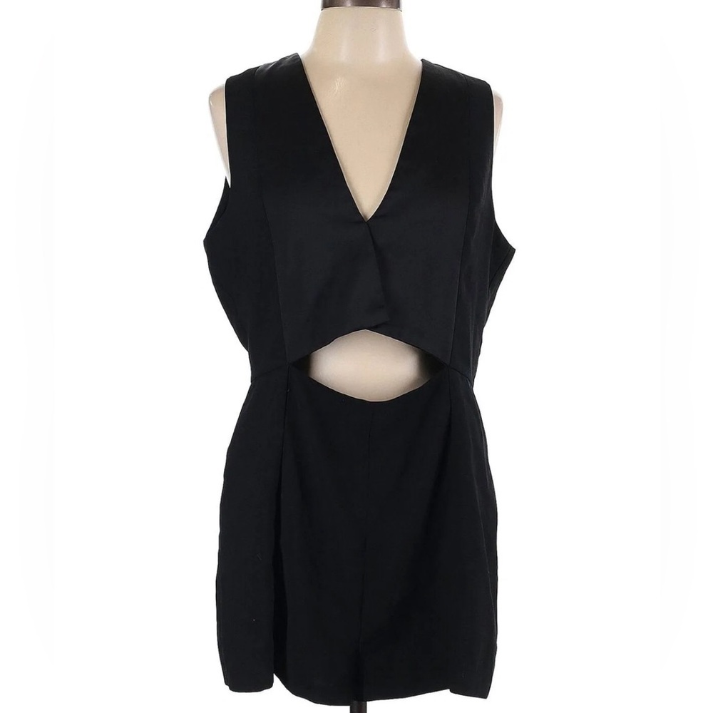 NWOT Cutout Romper - Picture 4 of 5